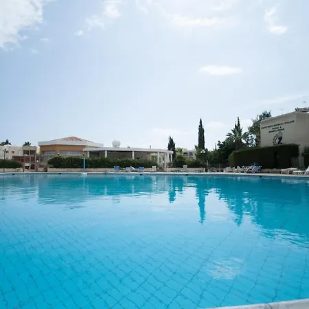 Santa Barbara Complex Апартаменты Лимасол